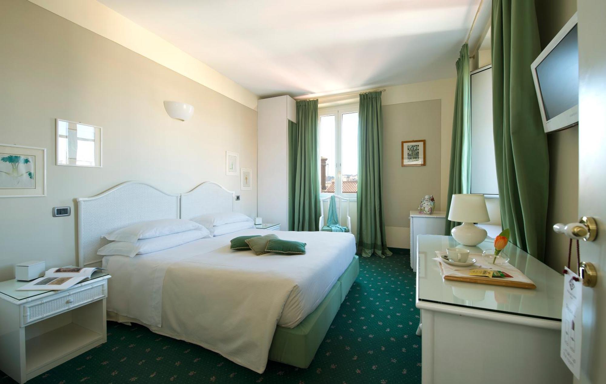 Hotel Gregoriana Рим Екстериор снимка