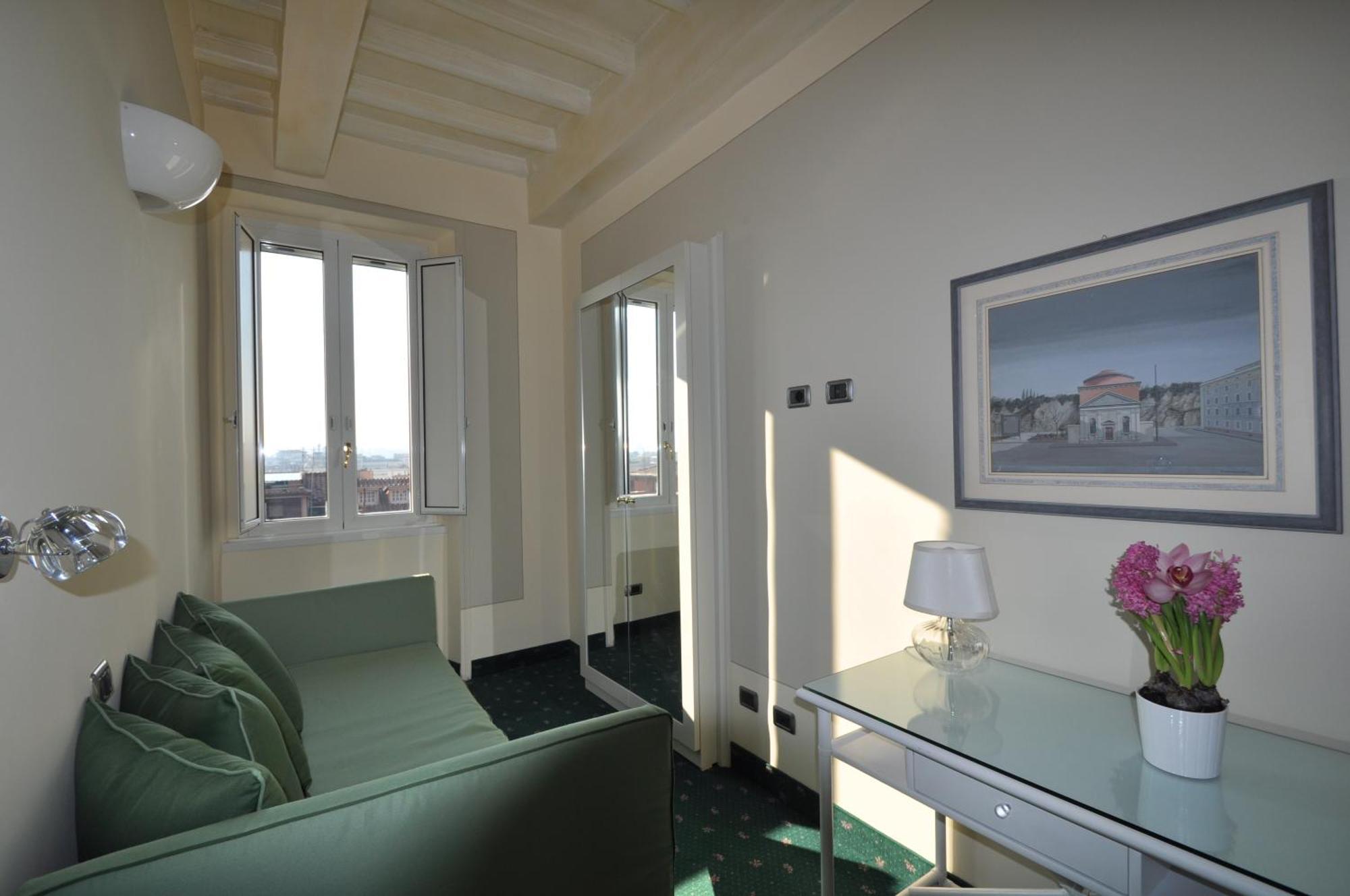 Hotel Gregoriana Рим Екстериор снимка